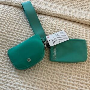 Dual wrist pouch lululemon bundle for discounted shipping ! 😊💕📦